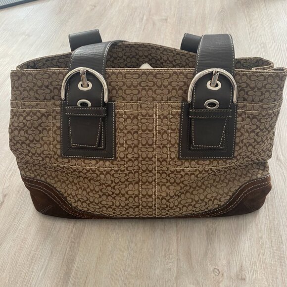 Authentic Coach Signature Soho Carry-all Shoulder Bag with Leather Straps/Buckle - Picture 2 of 6